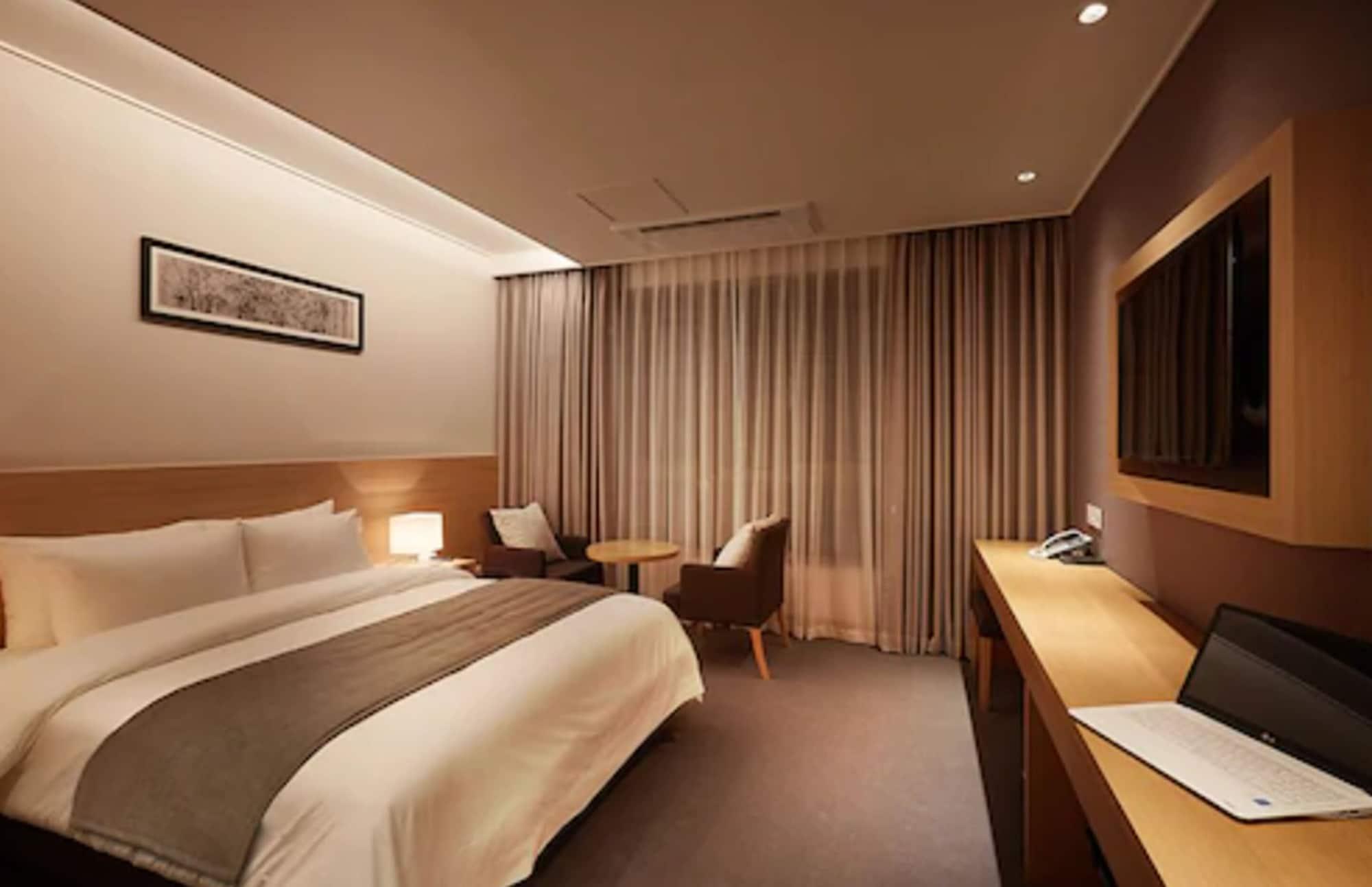 Osong H Hotel Sejong City Cheongju Extérieur photo