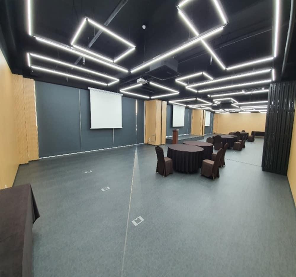 Osong H Hotel Sejong City Cheongju Extérieur photo