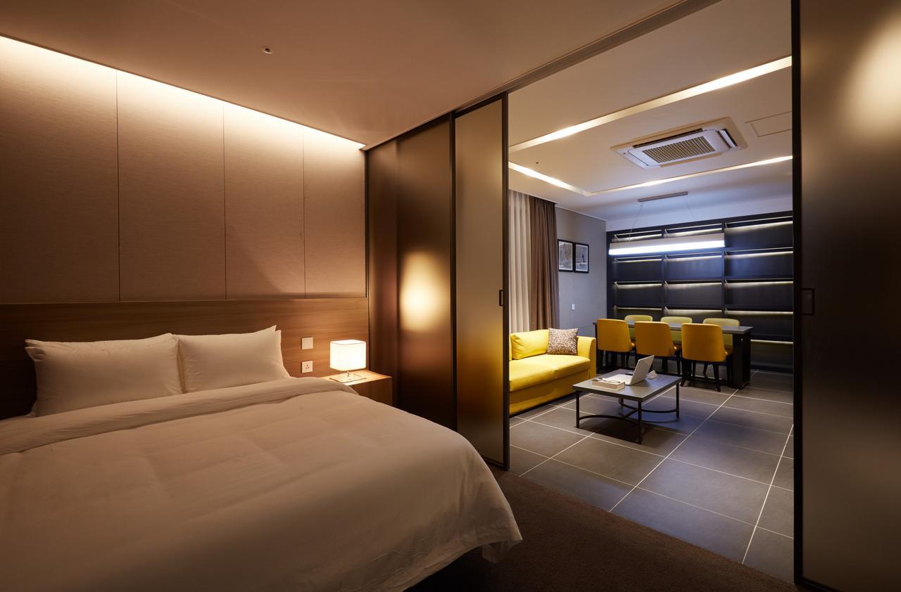 Osong H Hotel Sejong City Cheongju Extérieur photo