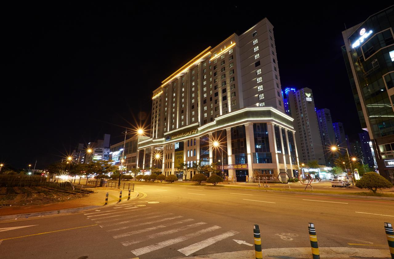 Osong H Hotel Sejong City Cheongju Extérieur photo