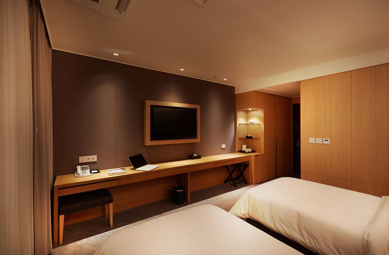 Osong H Hotel Sejong City Cheongju Extérieur photo