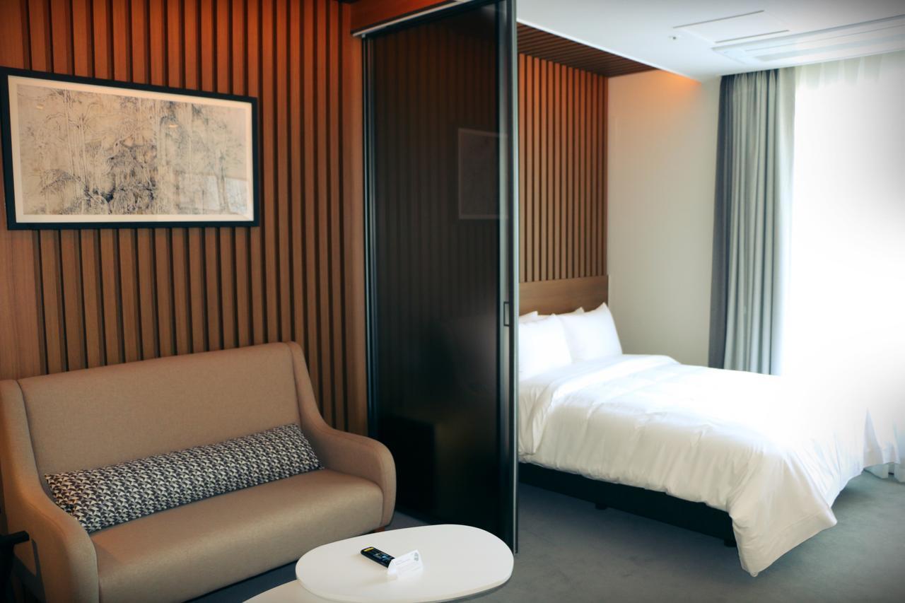 Osong H Hotel Sejong City Cheongju Extérieur photo