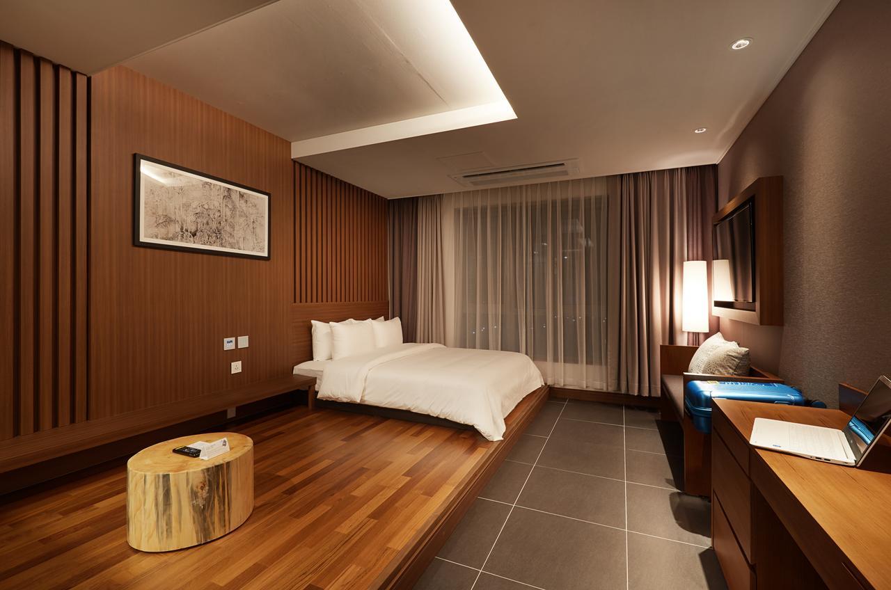 Osong H Hotel Sejong City Cheongju Extérieur photo