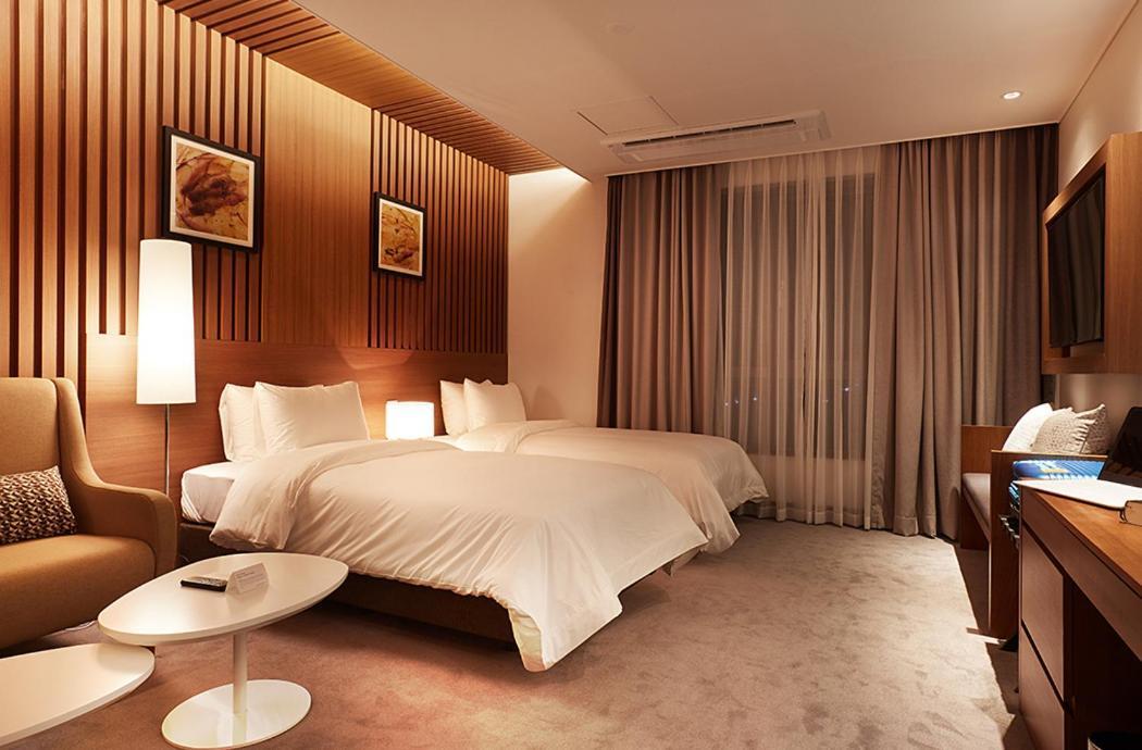 Osong H Hotel Sejong City Cheongju Extérieur photo